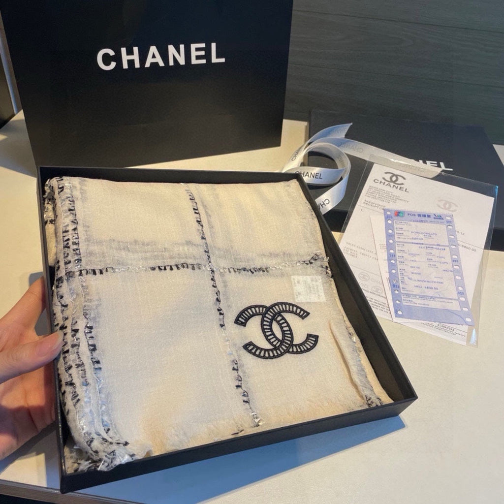 CC Scarf 200 CM In White With Black Stripes Cashmere 385515