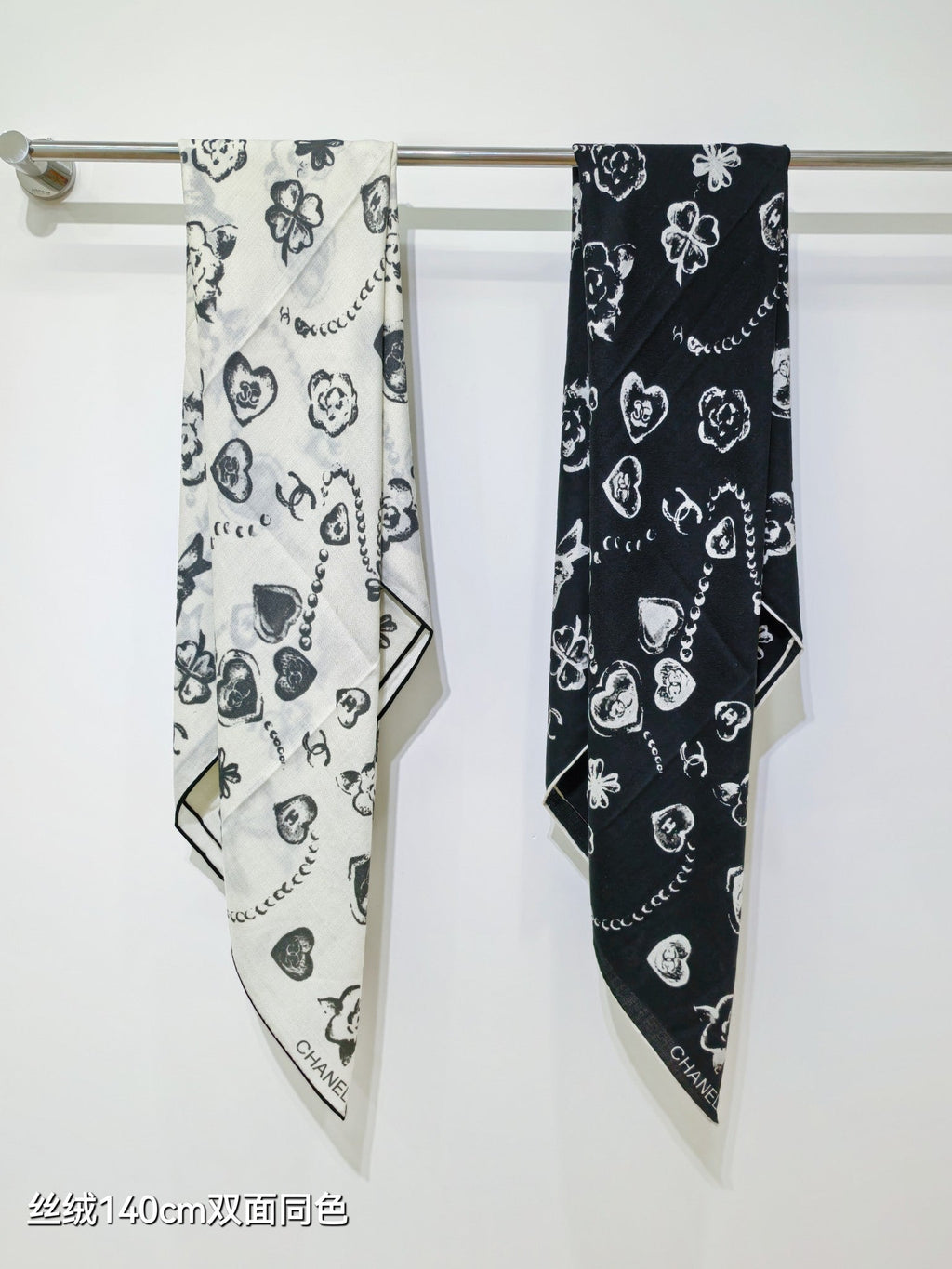 CC 25  Scarf 140CM Black Cashmere 293088