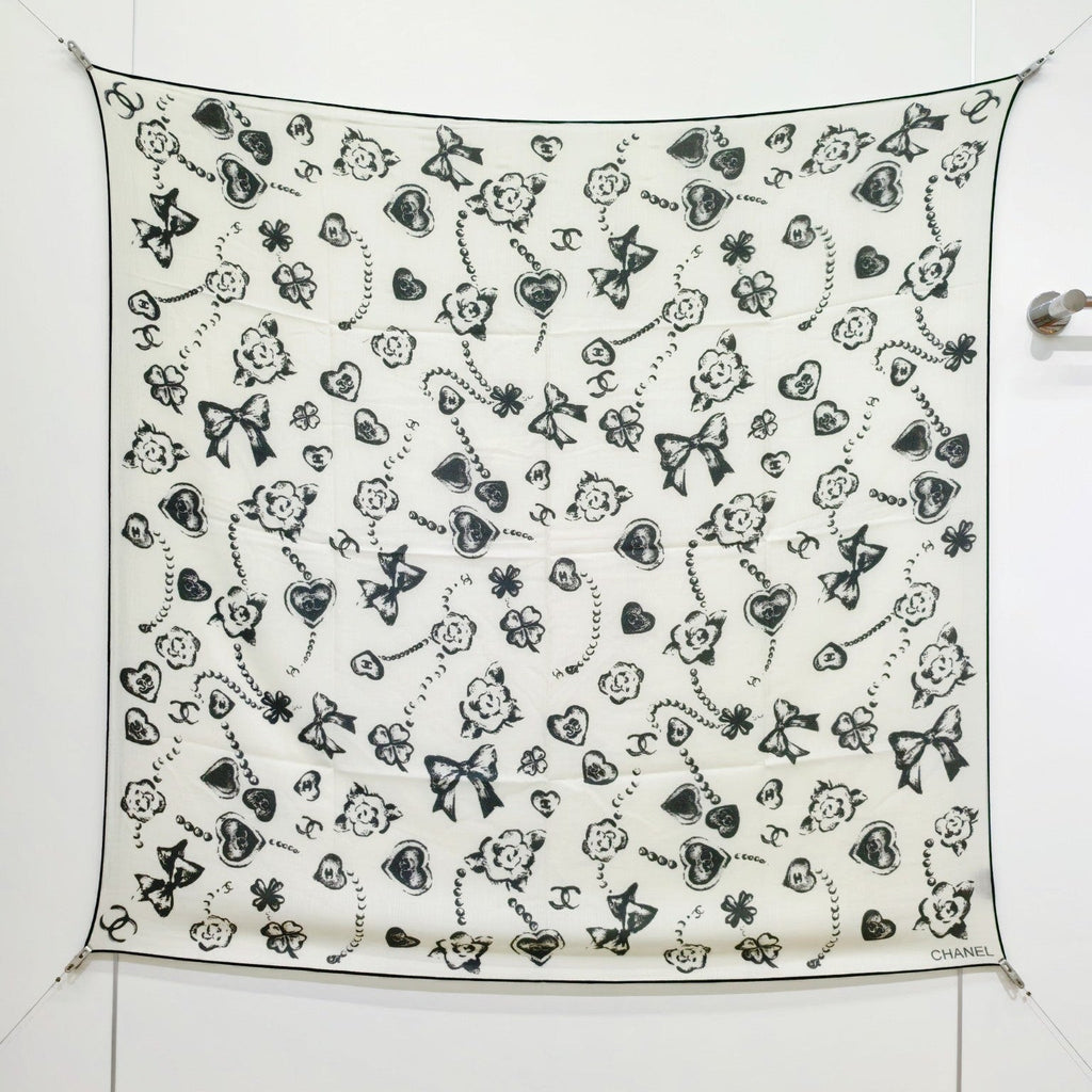 CC 25  Scarf 140CM White Cashmere 293089