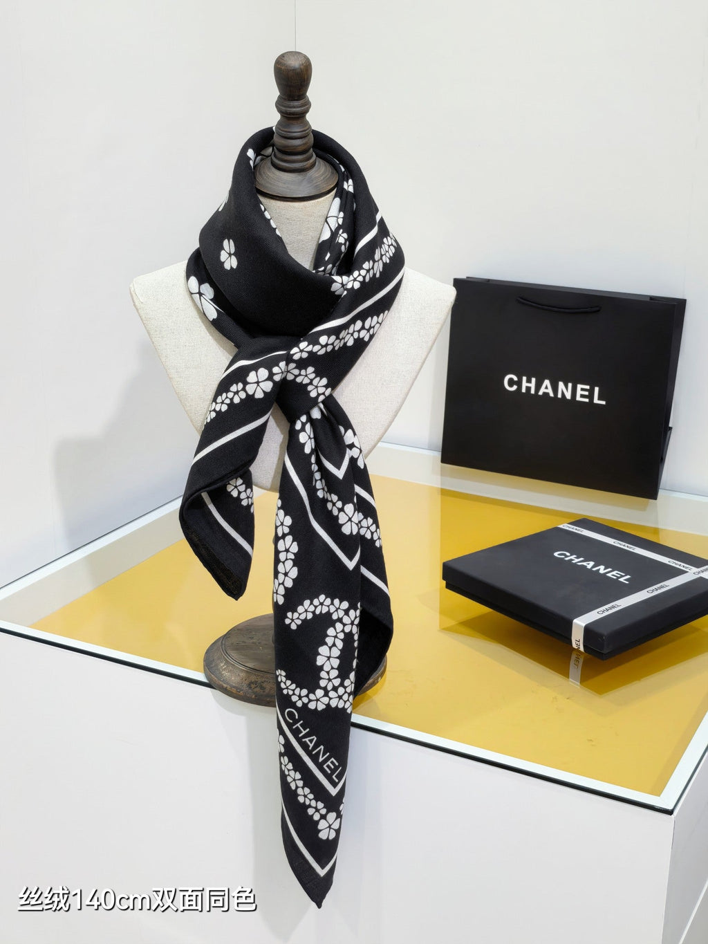 CC 25  Scarf 140CM Black Cashmere 293090