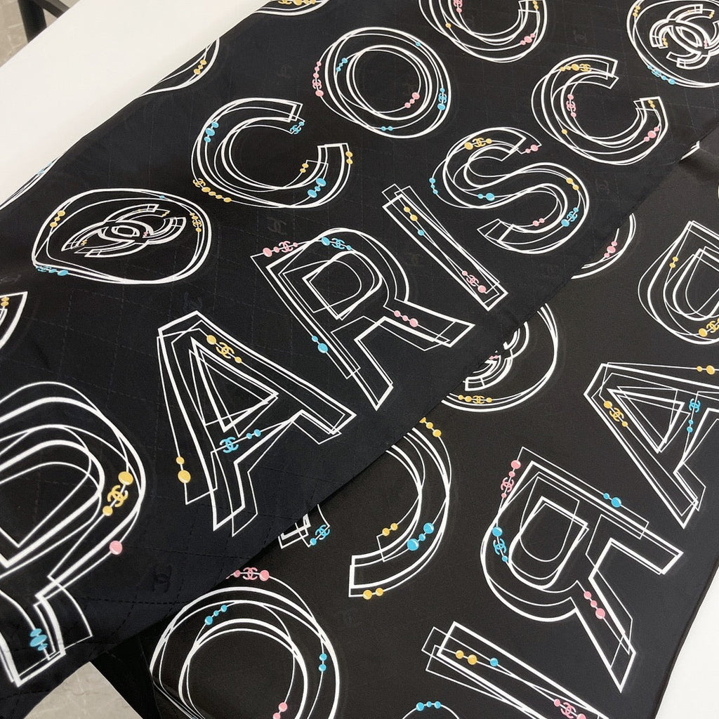 CC Square Scarf 90 CM In Black Mix White Silk 288720