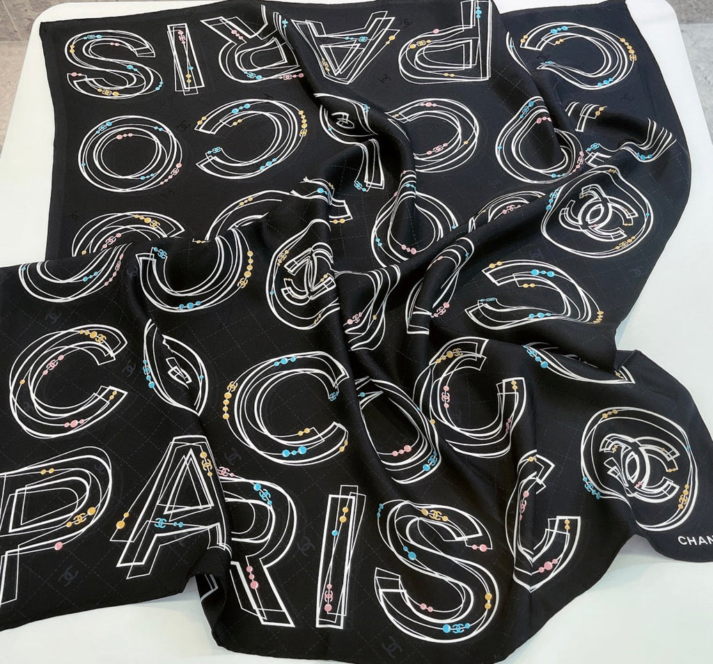 CC Square Scarf 90 CM In Black Mix White Silk 288720