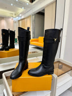 LV 25 Metal Buckle Riding Boots Black Sheepskin  573888