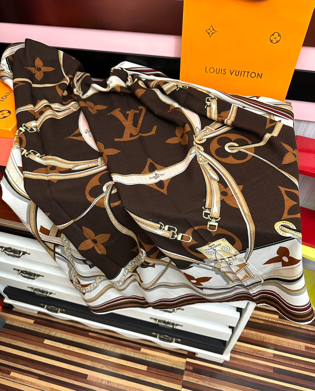 LV Scarf 140cm White Brown Beige Silk Cashmere 968684