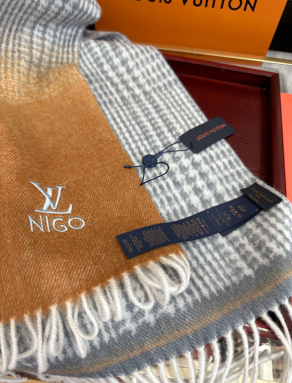 LV Double-Sided Shawl Scarf 200cm Black Brown Cashmere 968695