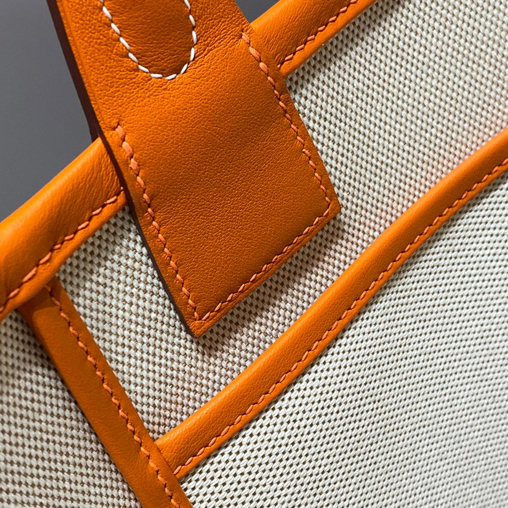 HM Steeple 28 Bag Brown Calfskin White Brown Canvas