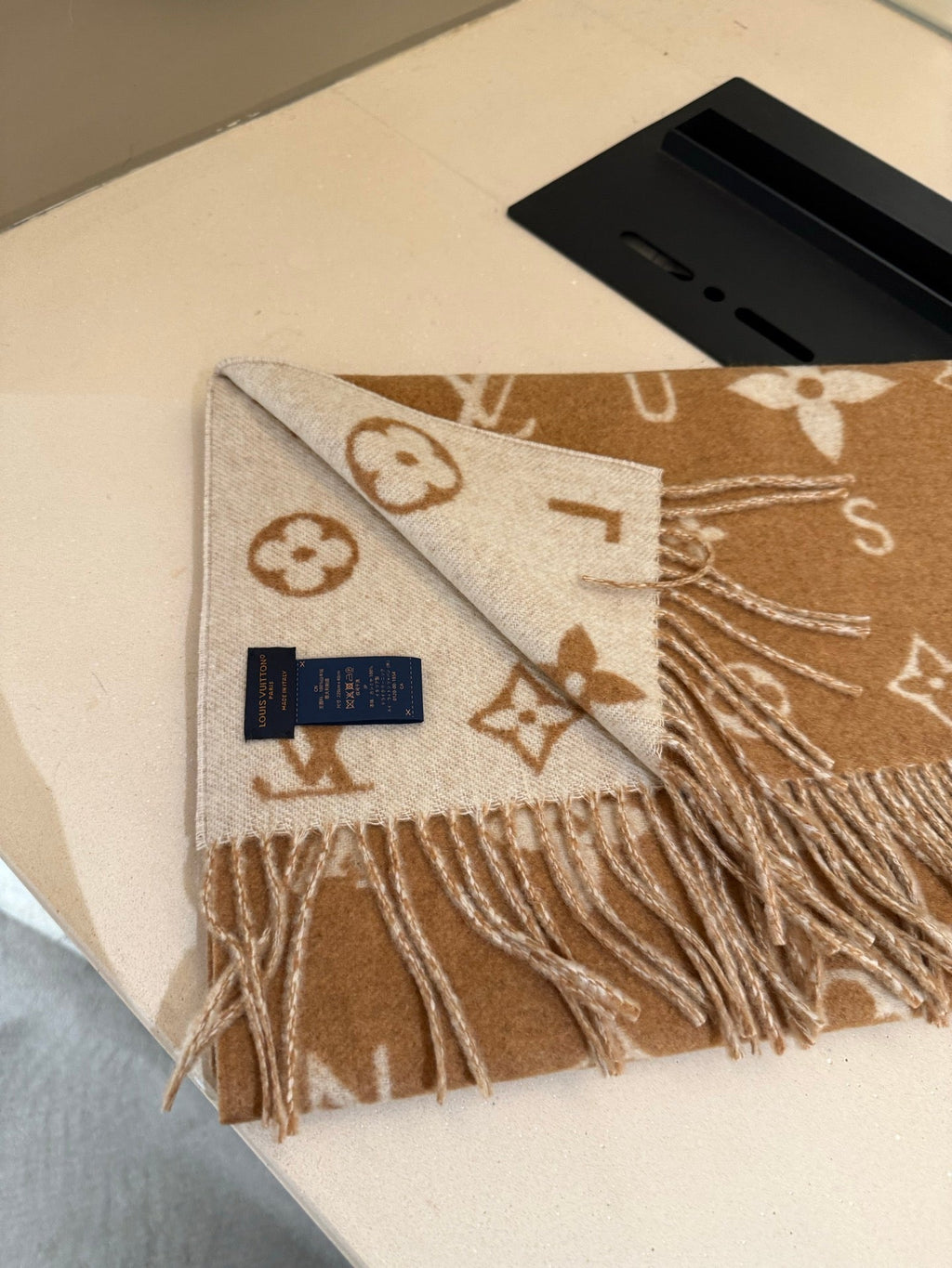 LV Reykjavik Scarf 220cm Brown Beige Cashmere 967214