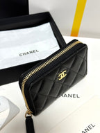 CC Classic Zipped Coin Purse Black  Quilted Caviar Gold Buckle 243691