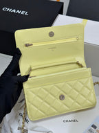 CC 25P Wallet On Chain 19cm Yellow Pastel Cowhide Heart Rhinestone 243595