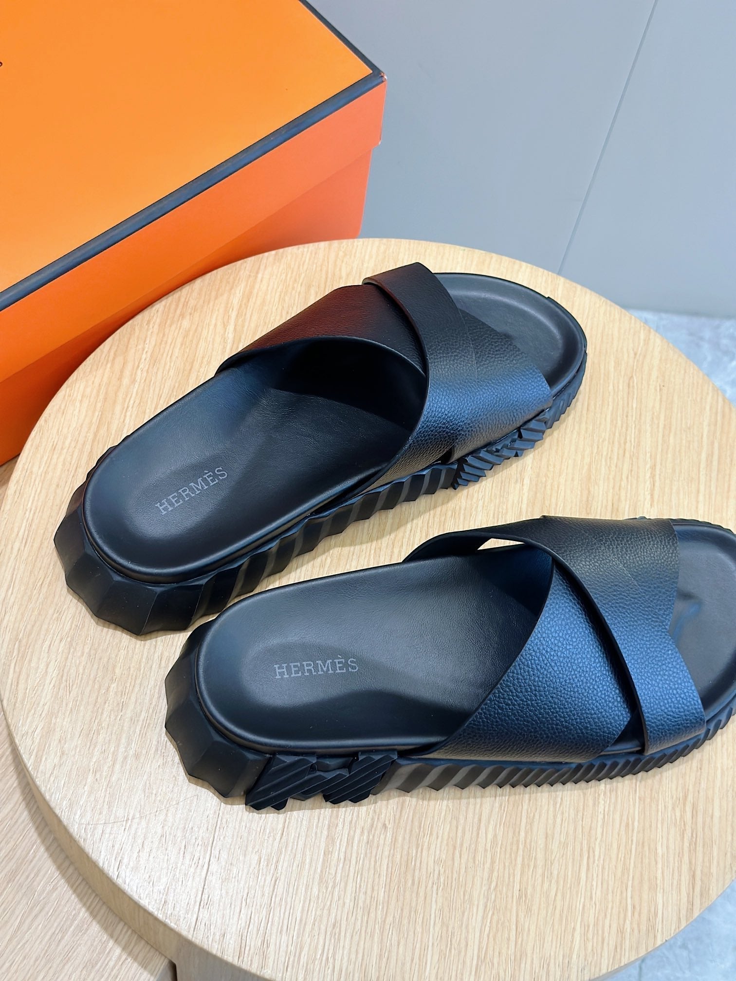 HM Men's Infra Slide Black Calfskin 547620