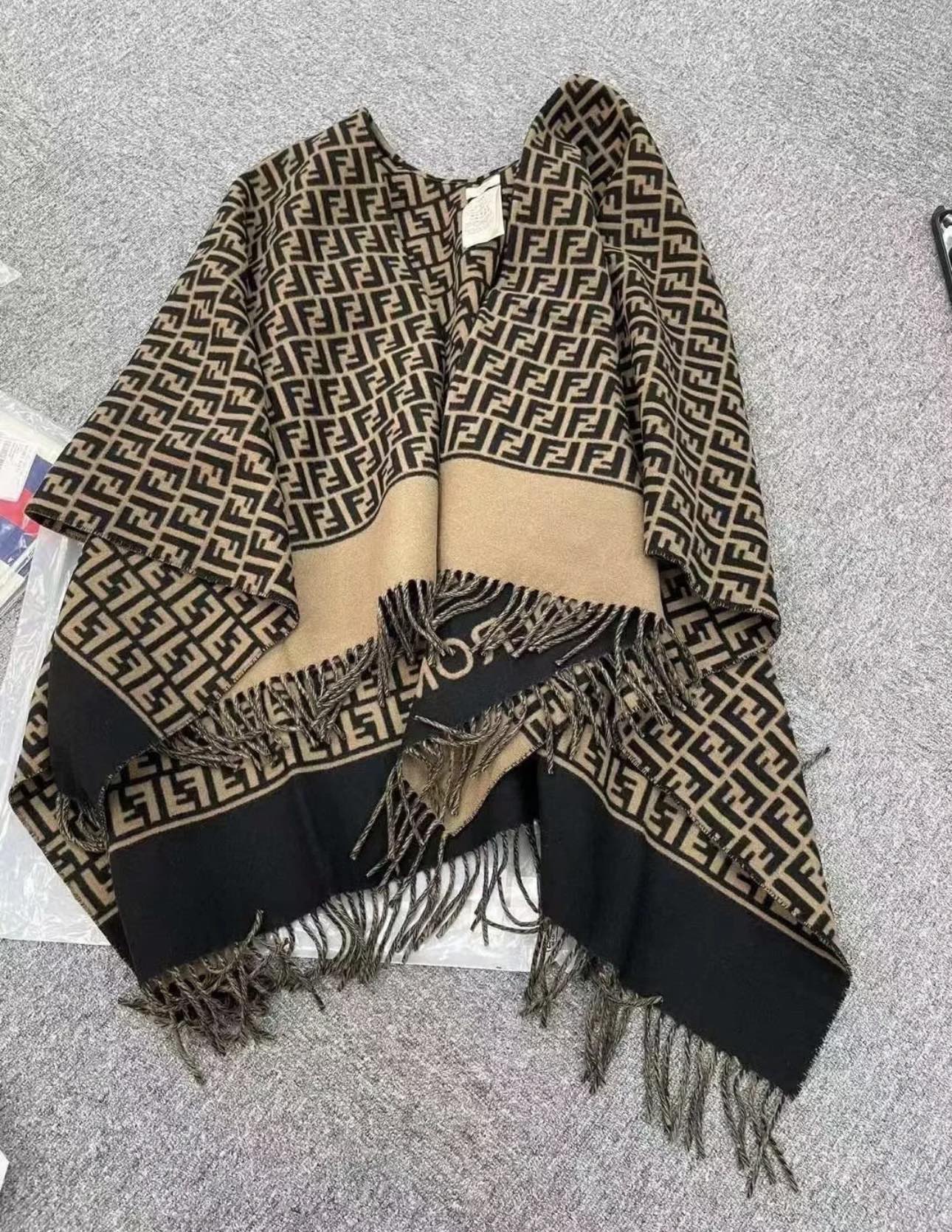 FF 140CM Two-tone Brown Black Wool 103678