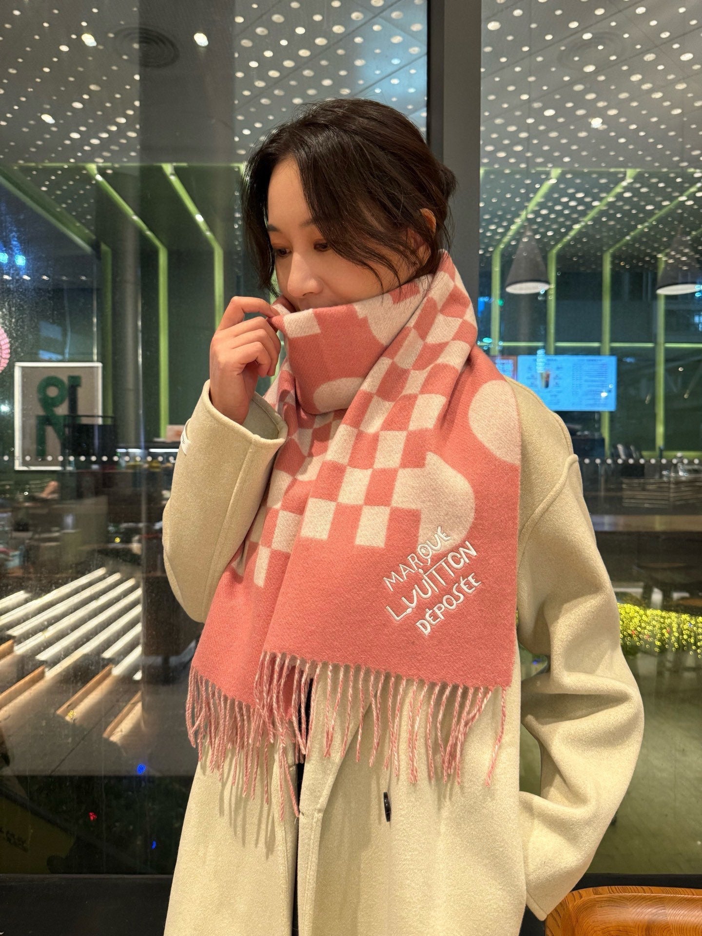 LV 25ss Scarf 180CM Pink White Knitted Cashmere 292796