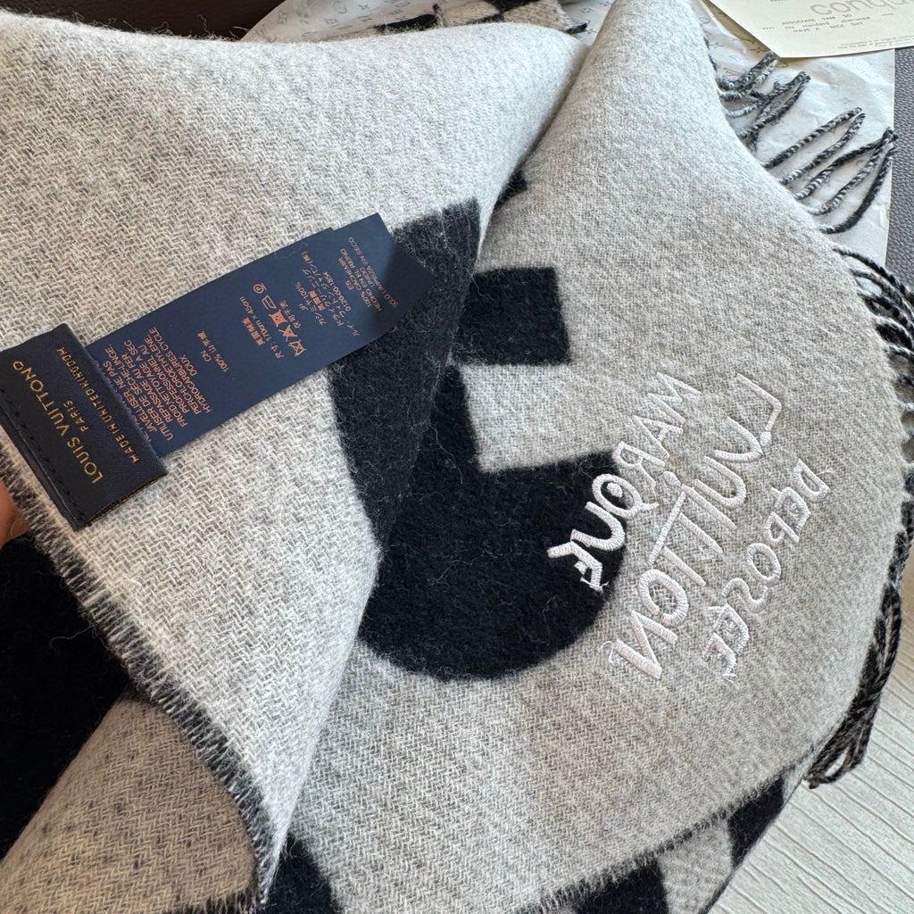 LV 25ss Scarf 180CM Black White Knitted Cashmere 292797