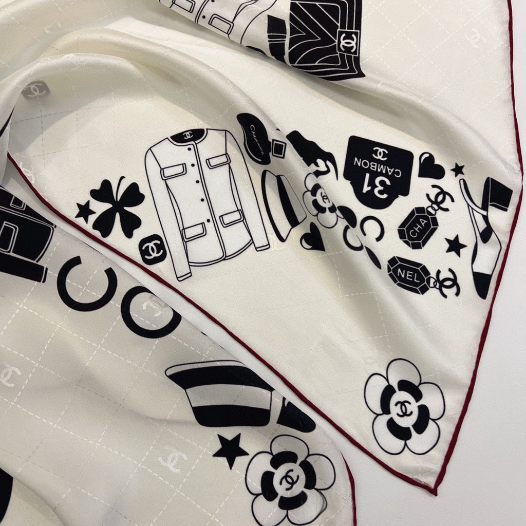 CC Square Scarf 90 CM In White Mix Black Silk 288716