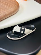 HM Men's Thong Sandals White Cowhide 684841