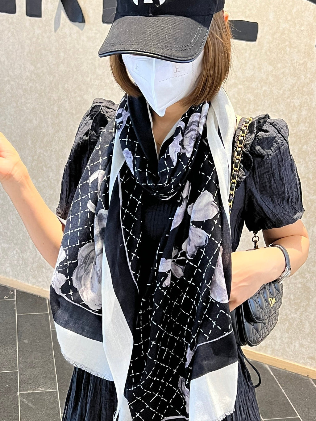 CC Scarf 200 CM In Black White Cashmere Silk  255991