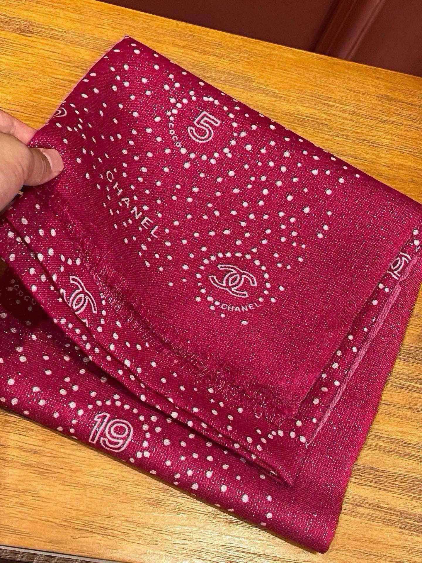 CC Scarf 200 CM In Dark Pink Polka Dot Cashmere 274119