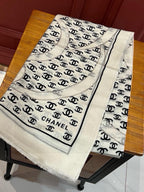 CC Scarf 200 CM In White With Black Logo Cashmere 363602