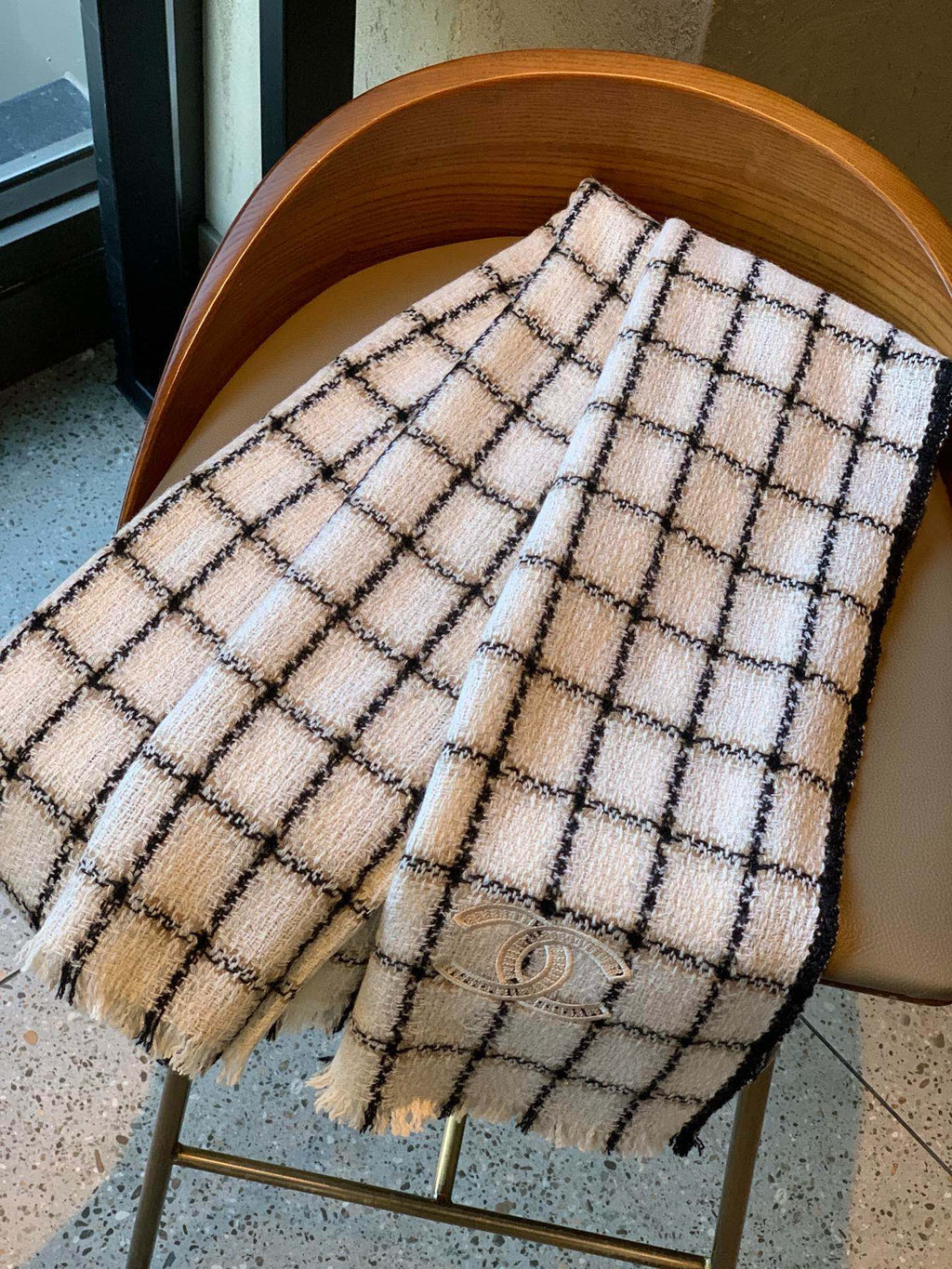 CC Scarf 200 CM In White With Black Plaid Cashmere 416803