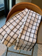 CC Scarf 200 CM In White With Black Plaid Cashmere 416803