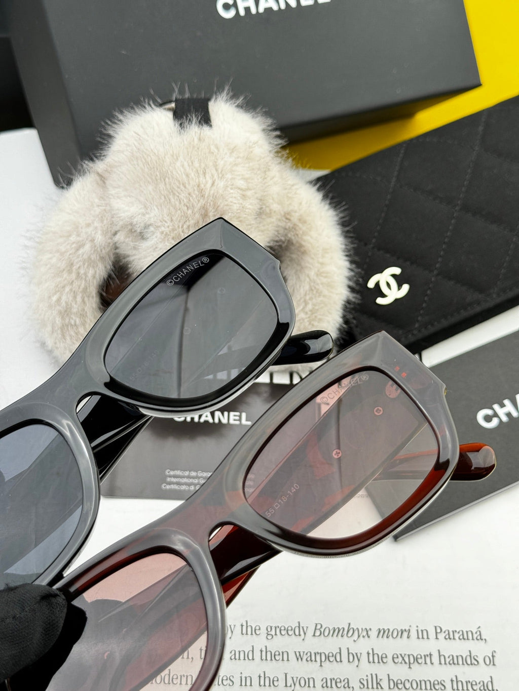 Chanel Sunglasses 558378