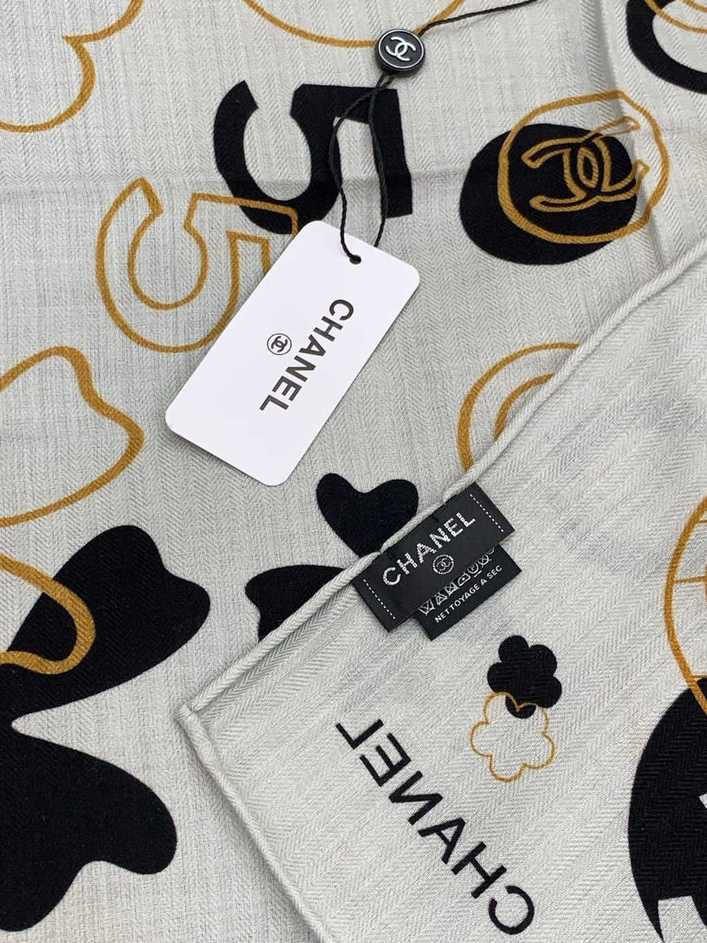 CC 25 Scarf 140cm White Black Cashmere 293181