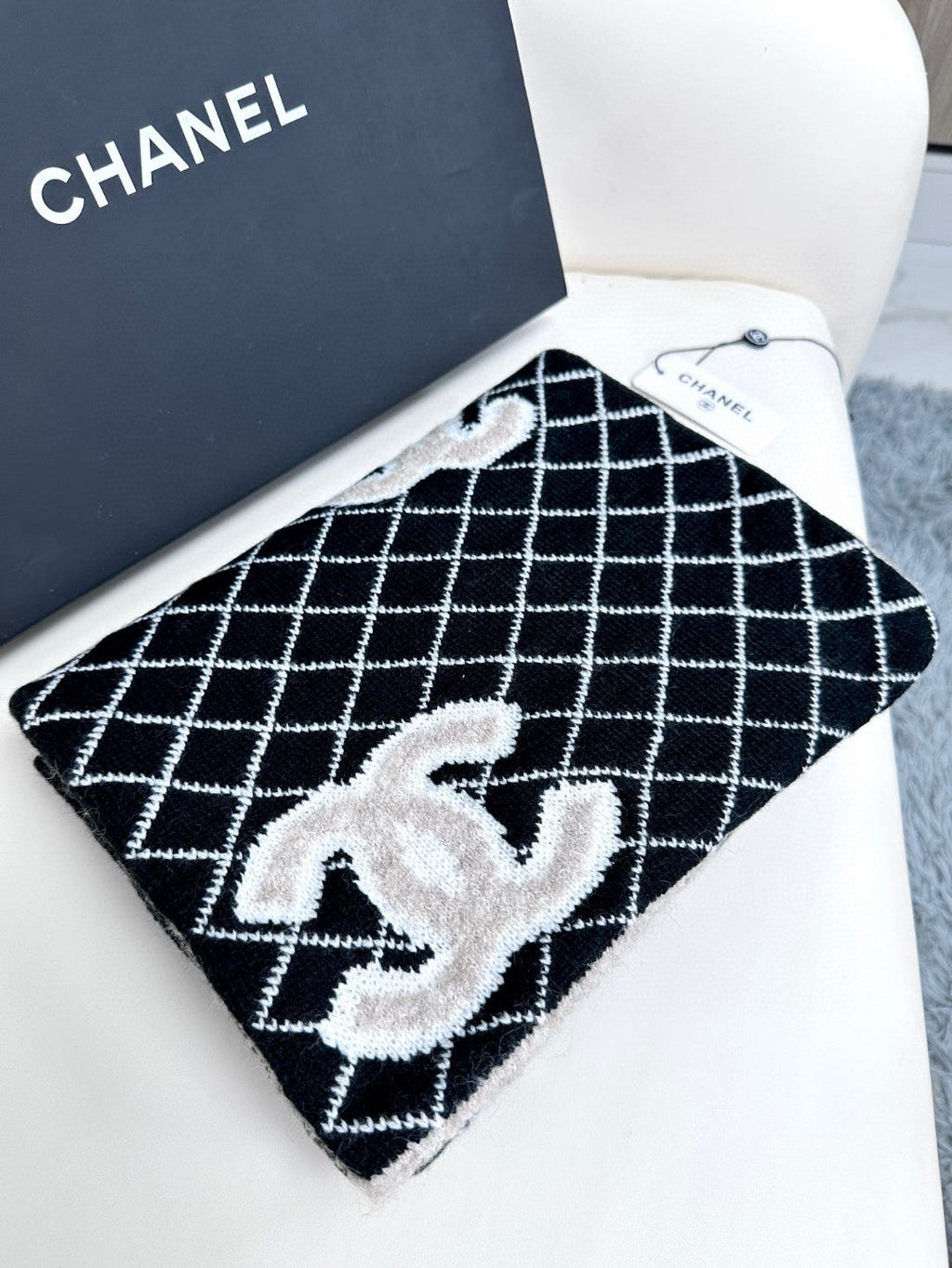 CC Scarf 185 CM In Black Mix Grey Cashmere Wool  370376