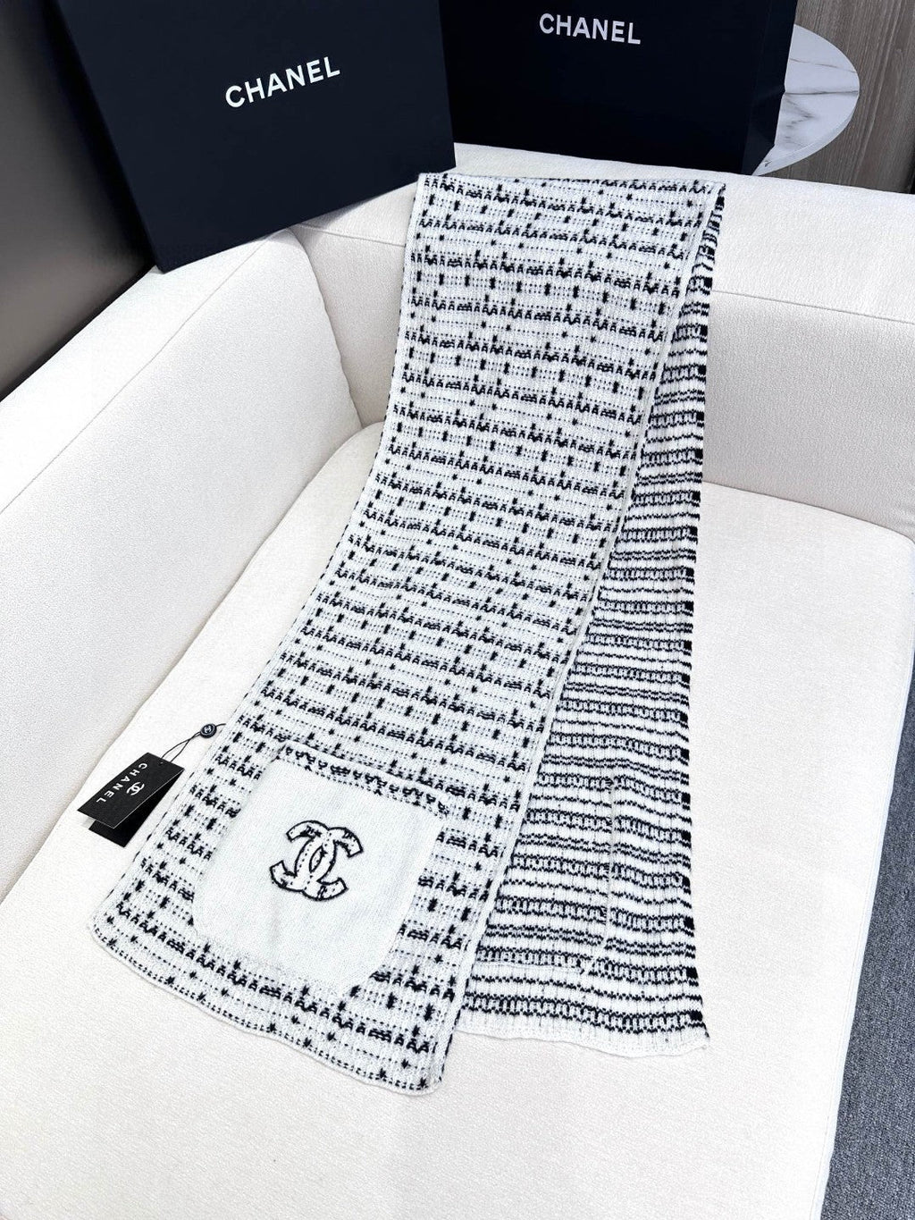 CC Scarf 180 CM In White Black Cashmere 421360