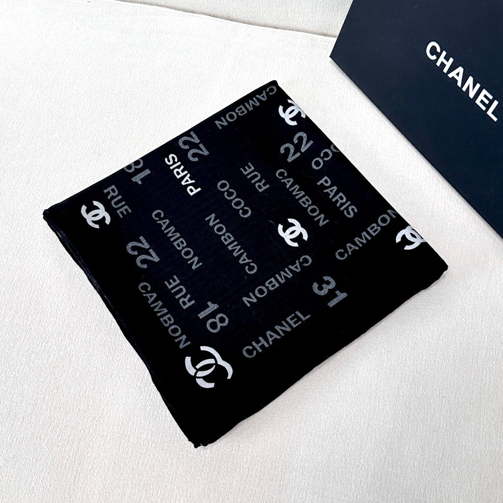 CC Square Scarf 140 CM In Black Cashmere Silk  422704