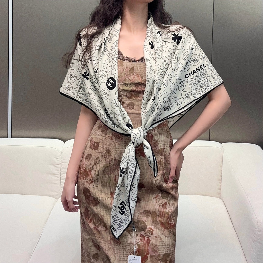 CC Square Scarf 140 CM In White Silk 424550