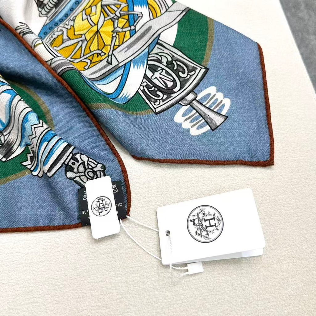 HM  Creative Origins Scarf 135CM Blue White Cashmere Silk 969435