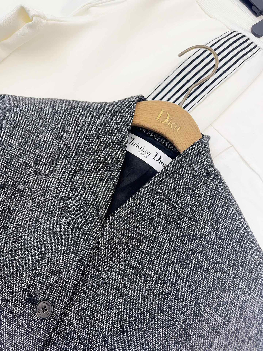 CD 25 Floral V-neck Jacket Gray Cotton