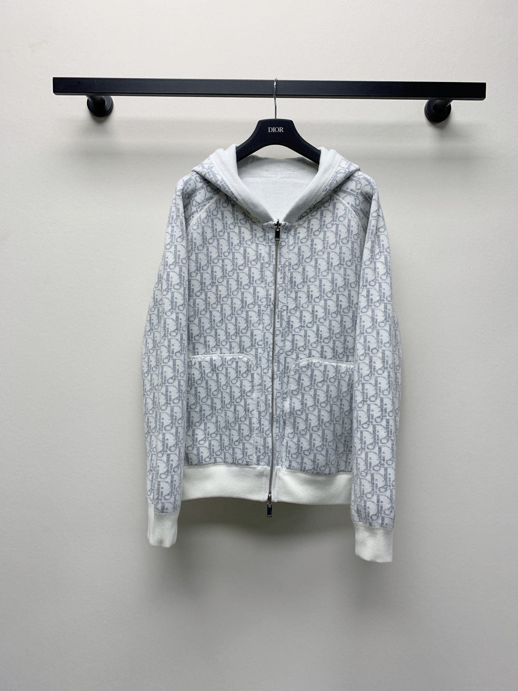 CD 25 Double-Sided Knitted Hooded Jacket 293319