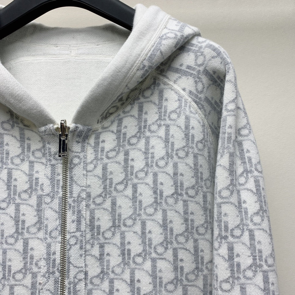 CD 25 Double-Sided Knitted Hooded Jacket 293319
