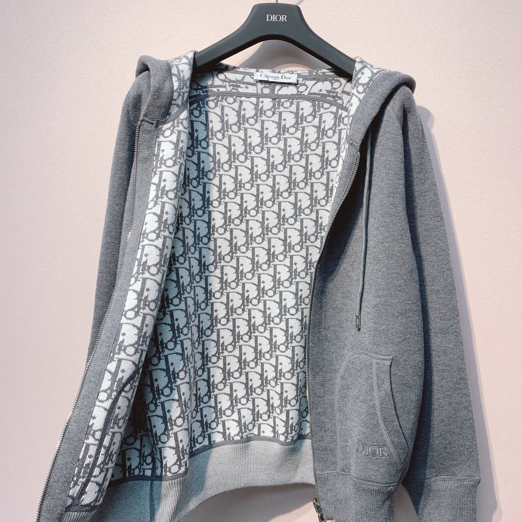 CD 25 Double-Sided Knitted Hooded Jacket 293319