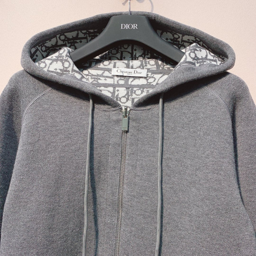 CD 25 Double-Sided Knitted Hooded Jacket 293319