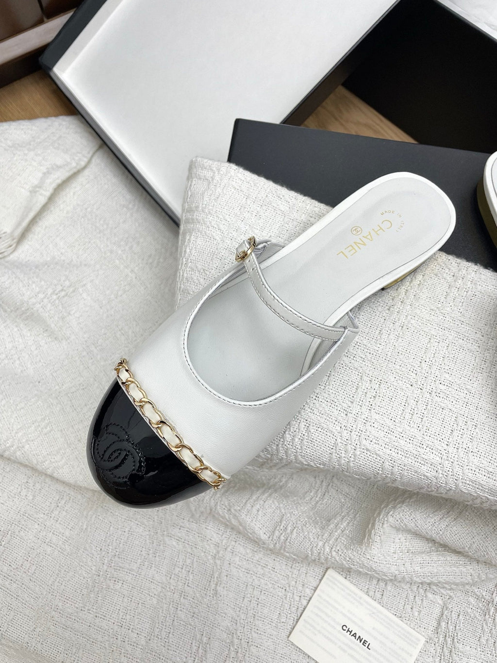 CC 25 Mules Flats White Sheepskin 311500