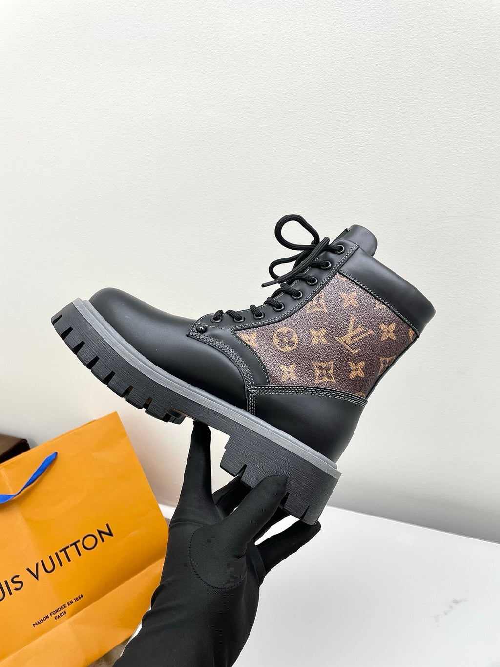 LV 25  Ankle Boots Black Brown Monogram Cowhide 576225