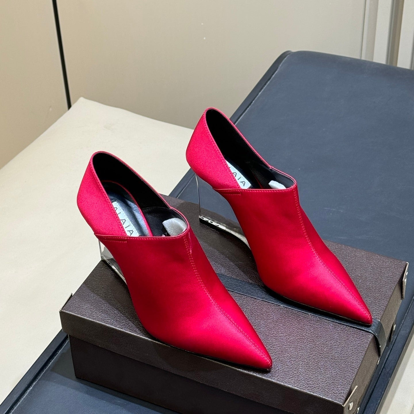 Alaia 26  Pointed-Toe High Heels 70 Red Genuine Leather 621723
