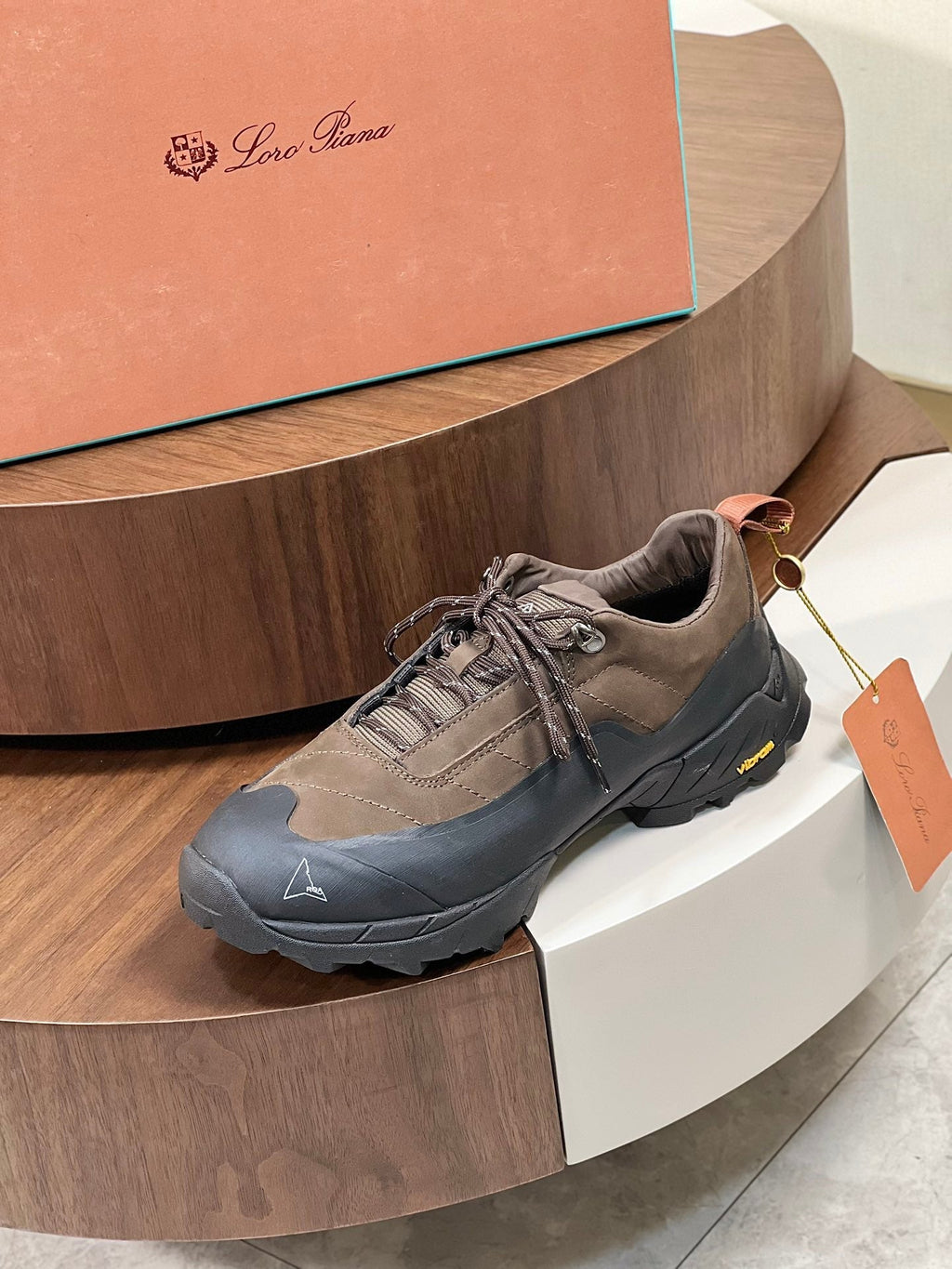 LP KATHARINA SNEAKER LIGHT BROWN AND CHARCOAL SUEDE