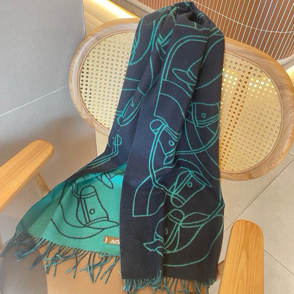 CASAQUE ENTRELACS EQUESTRES 190 CM SCARF IN PERSLAN GREEN CASHMERE