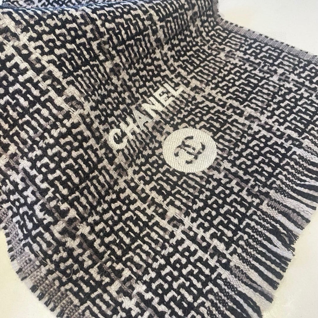 CC Scarf 180 CM Black With White Stripes Wool 422790
