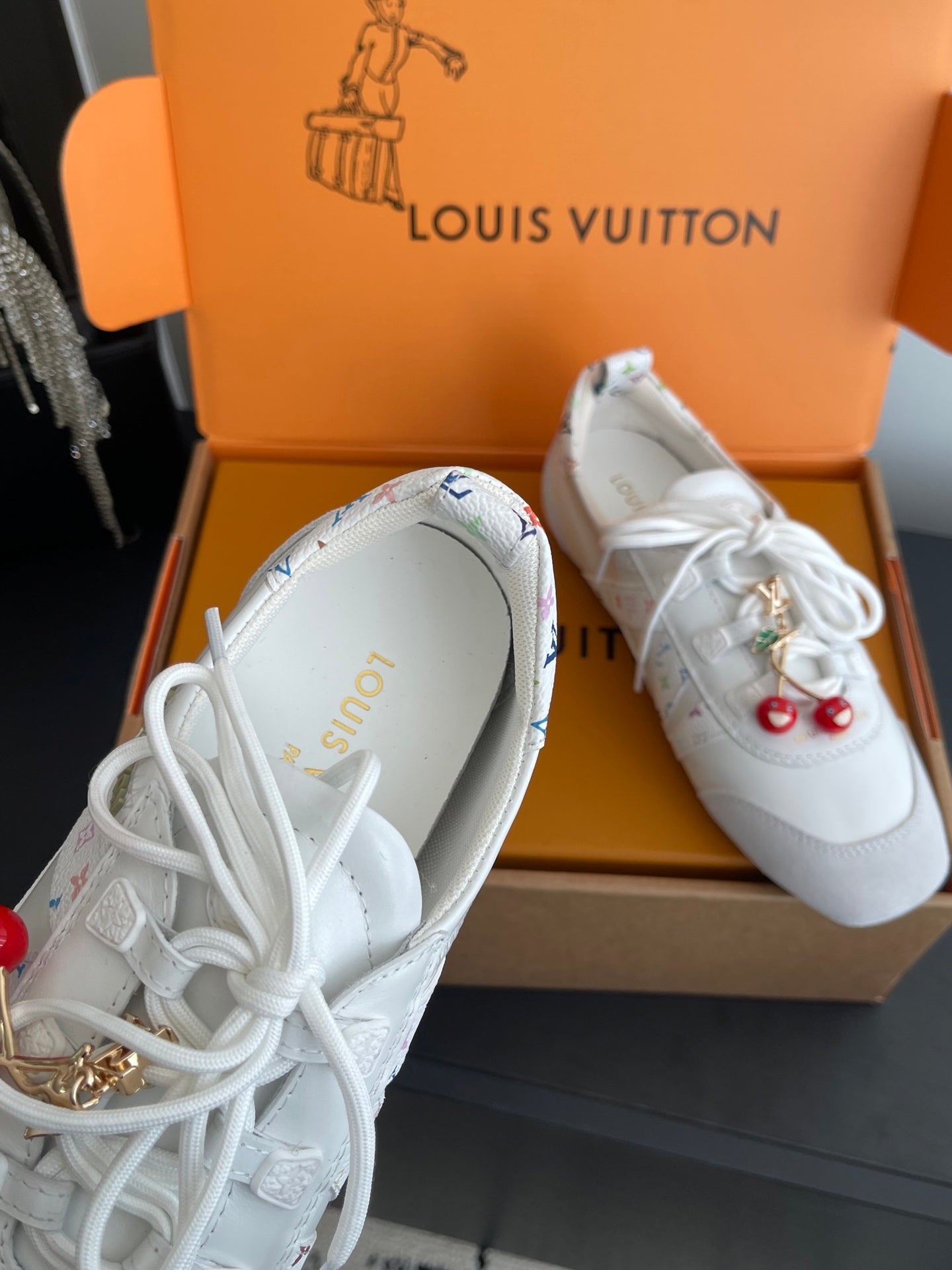 LV 26ss Ballet Sneakers White Light Gray Suede 631489