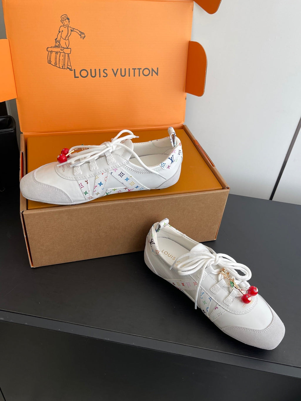 LV 26ss Ballet Sneakers White Light Gray Suede 631489