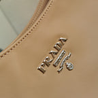 CHAIN TOTE 39 SOFT BEIGE CALFSKIN SILVER HARDWARE