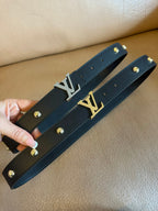 LV INITIALES STUDS 30 MM REVERSIBLE BELT IN BLACK CALFSKIN GOLD HARDWARE