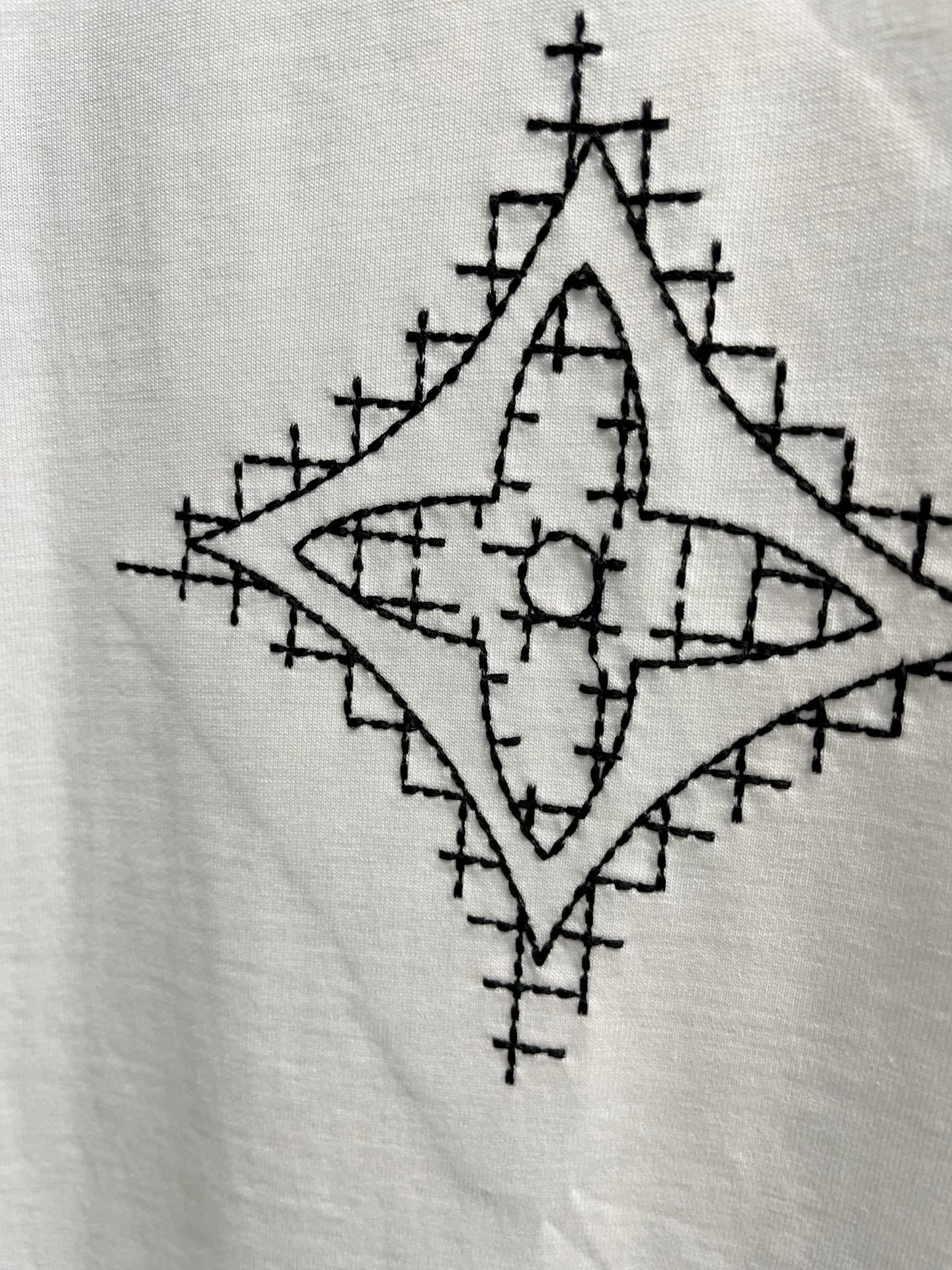 LV T-SHIRT IN WHITE PURE COTTON 238779