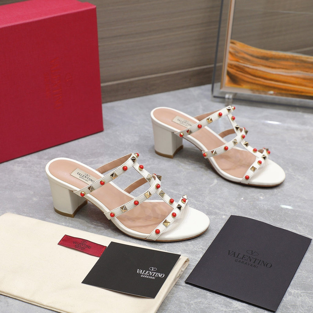 VT 25 Rockstud Heeled Sandals White Sheepskin 289665