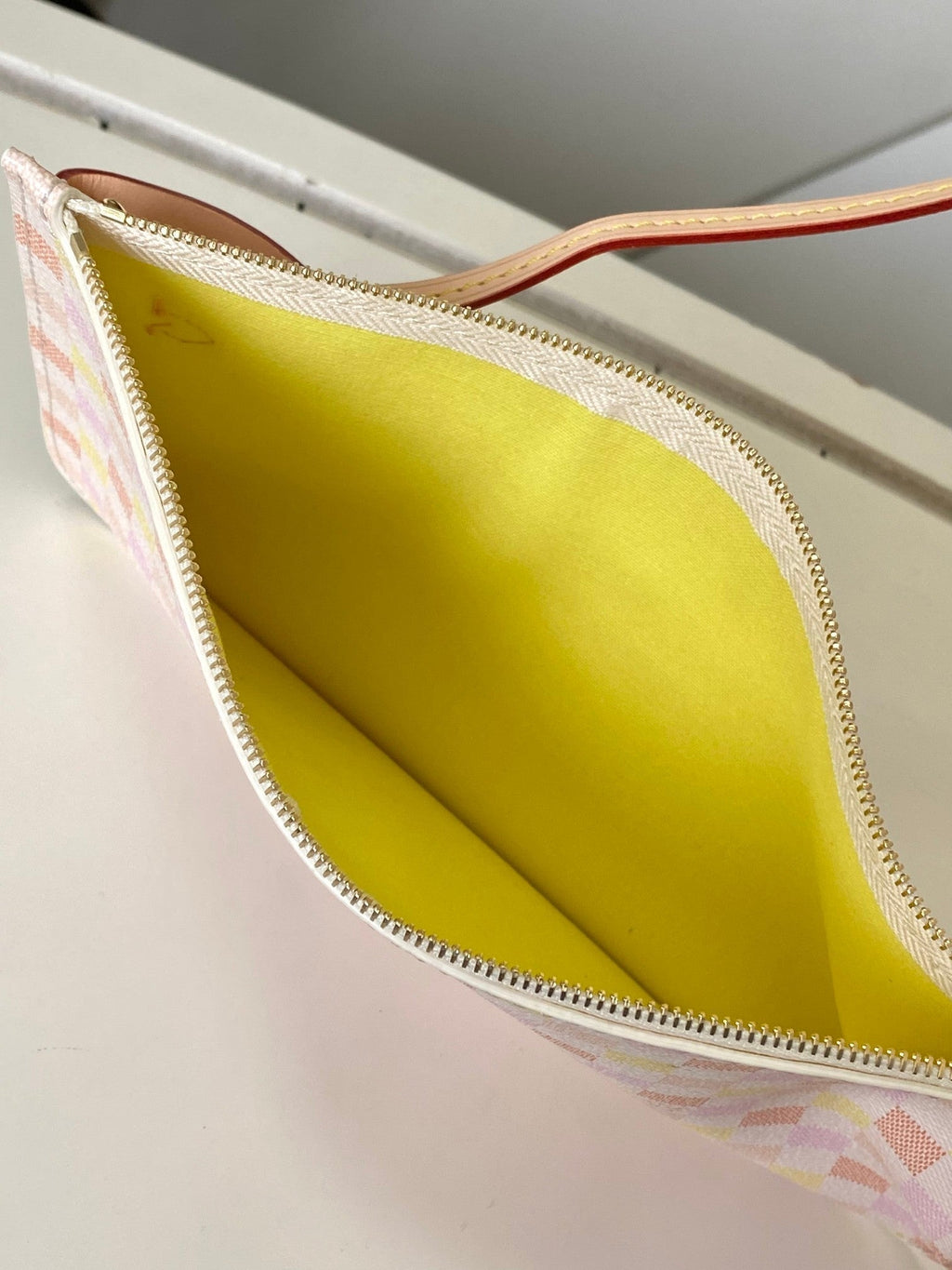 neverfull mm 31 peach damier coasted canvas