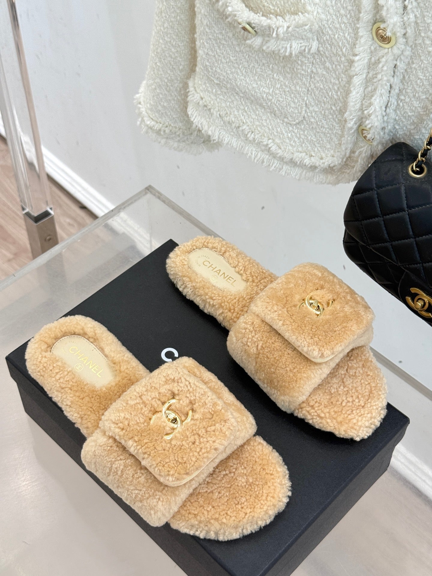 Chanel 25 Buckle Flip-up Thick-soled Slippers Beige Wool 465382